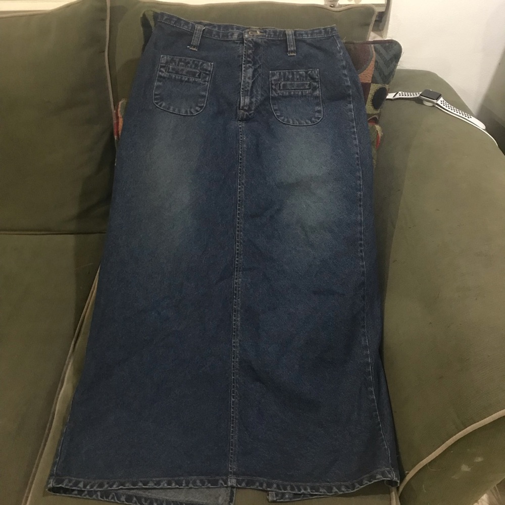 NWOT Long Jean Skirt Classic 🌹